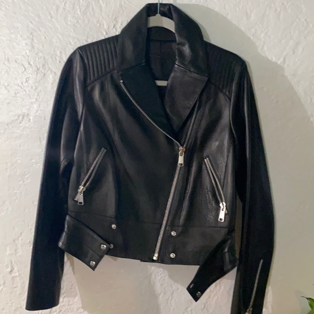 Leather 🔥